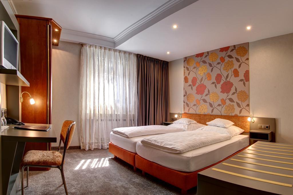 Hotel Im Engel 워렌도르프 외부 사진